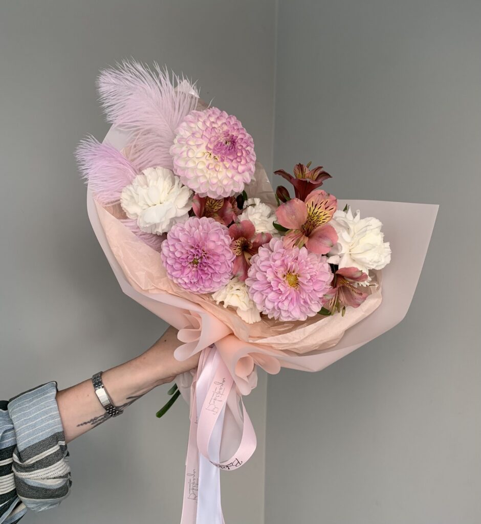 Клубничное мороженое